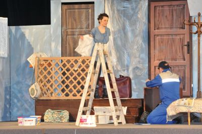 Premiéra divadelnej hry „ BOSÉ NOHY V PARKU “